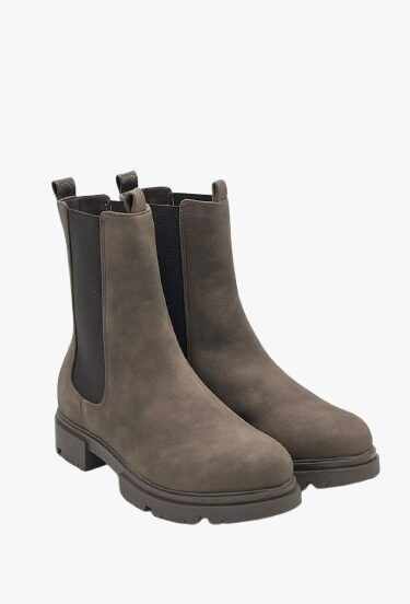 WhatsApp Image 2025-08-04 at 3.55.00 PM Sub 55 High Chelsea Boots I - Image 2